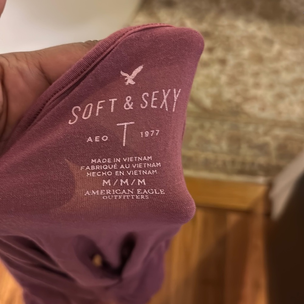 SOFT & SEXY WOMEN’S BEAUTIFUL DESIGN TOP SIZE M - Picture 3 of 6